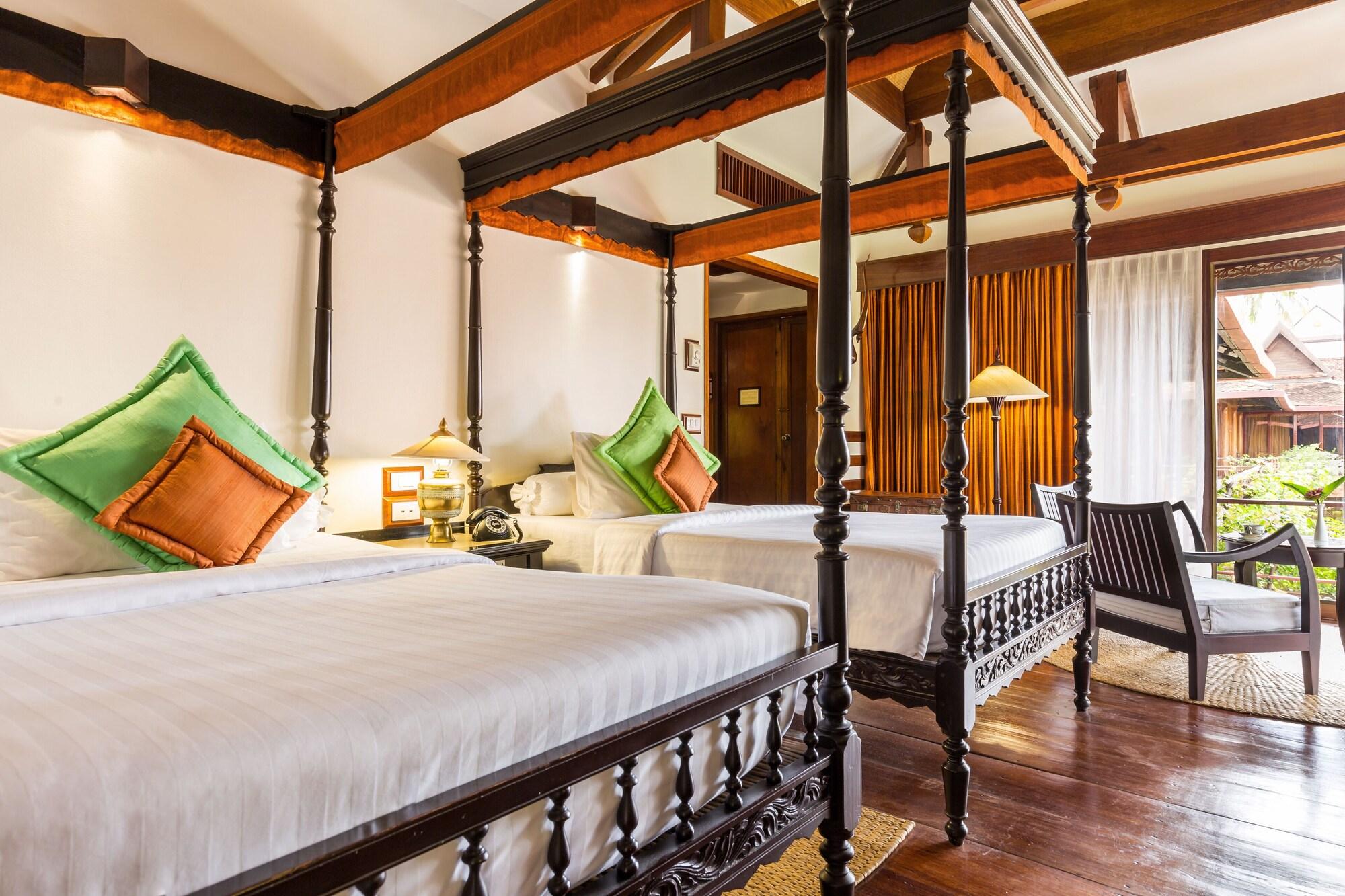 Angkor Village Hotel - Small Luxury Hotels Of The World Сиемрип Экстерьер фото A room at the hotel