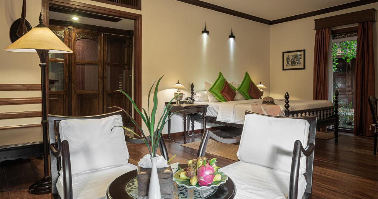 Angkor Village Hotel - Small Luxury Hotels Of The World Сиемрип Экстерьер фото A room at the hotel