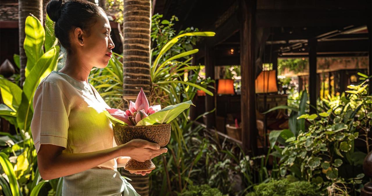 Angkor Village Hotel - Small Luxury Hotels Of The World Сиемрип Экстерьер фото Spa at The Village