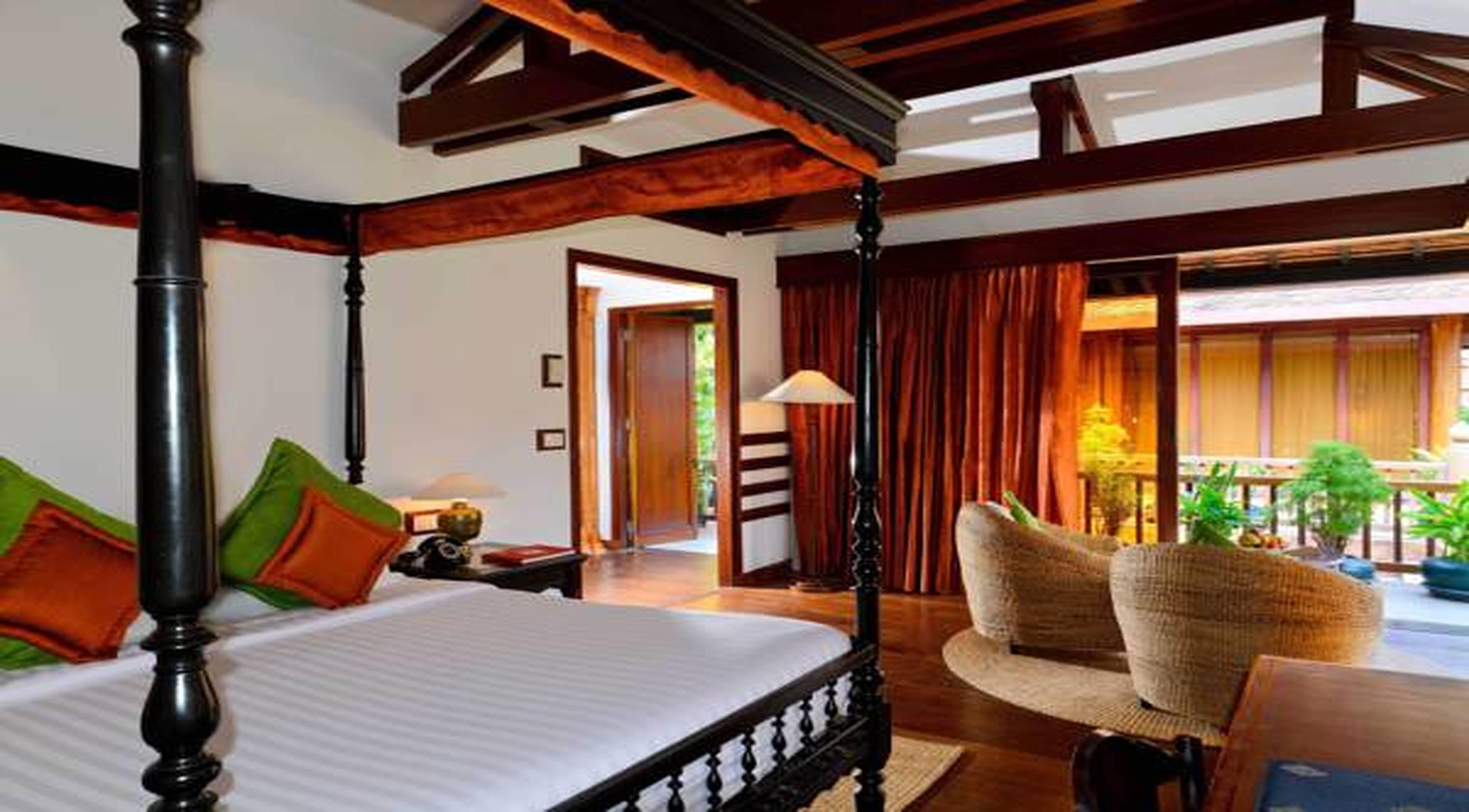 Angkor Village Hotel - Small Luxury Hotels Of The World Сиемрип Экстерьер фото A bedroom at the resort