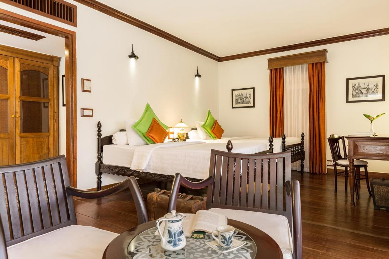 Angkor Village Hotel - Small Luxury Hotels Of The World Сиемрип Экстерьер фото A room at the hotel
