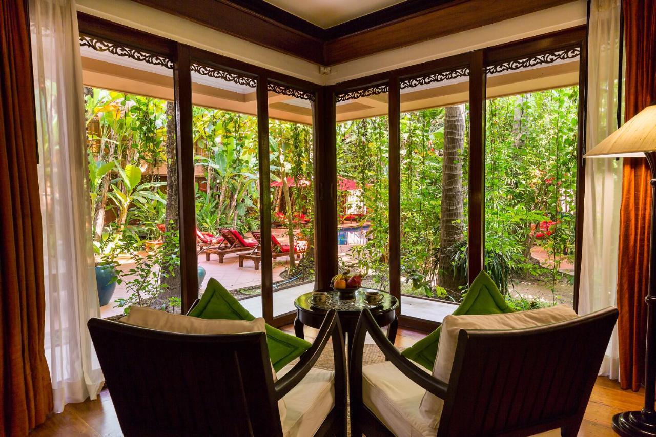 Angkor Village Hotel - Small Luxury Hotels Of The World Сиемрип Экстерьер фото Living room at the Residence